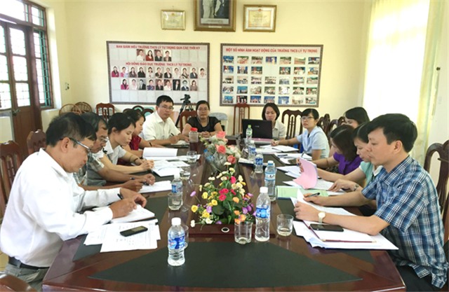 Đoàn giám sát uu888 bet app thành phố làm việc với Trường Tiểu học Trần Phú và THCS Lý Tự Trọng