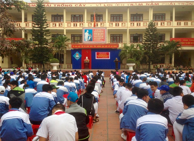 Trường THCS Trần Quốc Toản: Giao lưu nói chuyện truyền thống nhân kỷ niệm 72 năm ngày thành lập quân đội nhân dân uu888 có