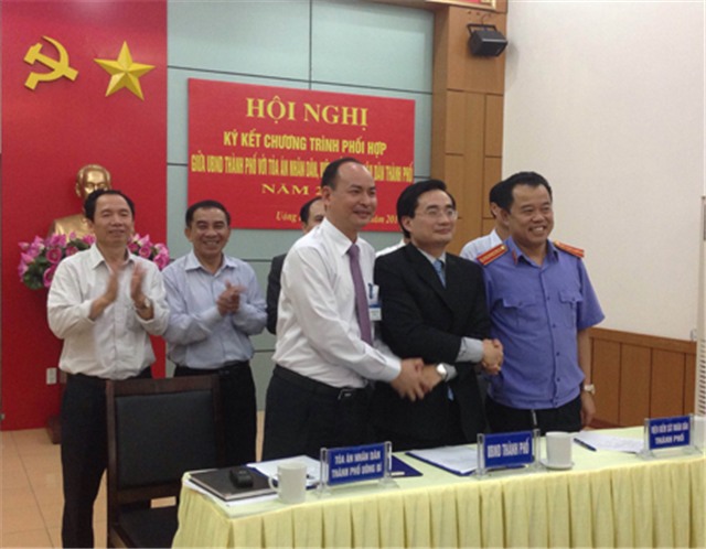 Hội nghị ký kết chương trình phối hợp giữa uu888.con thành phố với Tòa án nhân dân và Viện kiểm sát nhân dân thành phố năm 2016