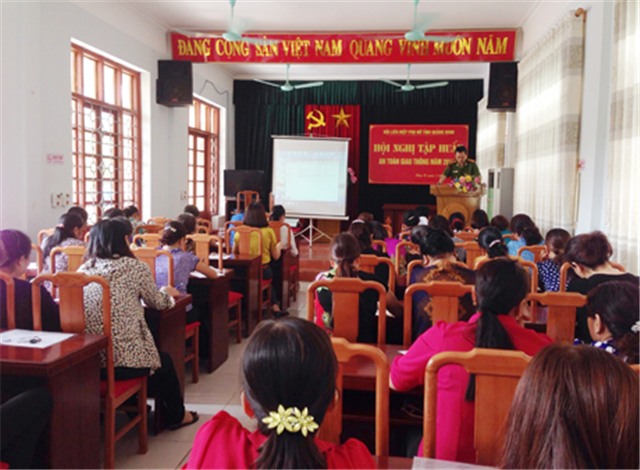 Hội LHPN tỉnh tập huấn luật giao thông cho cán bộ hội viên TP uu888 one