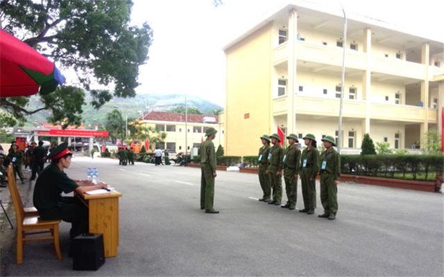 Hội thao Giáo dục quốc phòng - uu888 có học sinh THPT tỉnh QN năm học 2015-2016