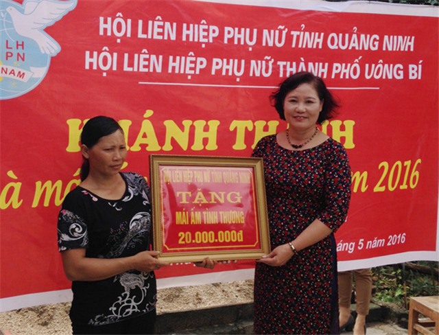 Hội LHPN thành phố uu888 one bàn giao nhà Mái ấm tình thương 