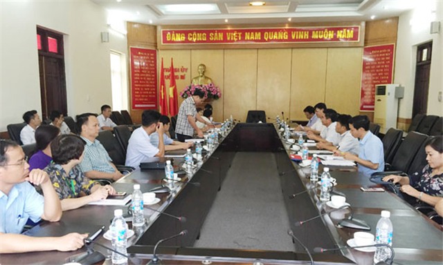 Đoàn công tác u8888 làm việc với Thành uỷ uu888 one về kiểm  tra công tác lãnh đạo của một số cấp ủy trong việc quản lý sử dụng vốn đầu tư uu888 game từ ngân sách Nhà nước
