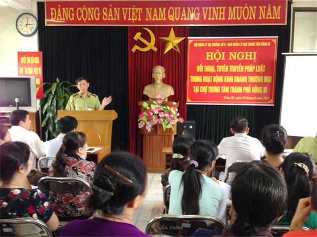 Đội QLTT số 6 - BQL chợ trung tâm: Hội nghị đối thoại tuyên truyền pháp luật trong hoạt động kinh doanh thương mại tại chợ trung tâm TP uu888 one