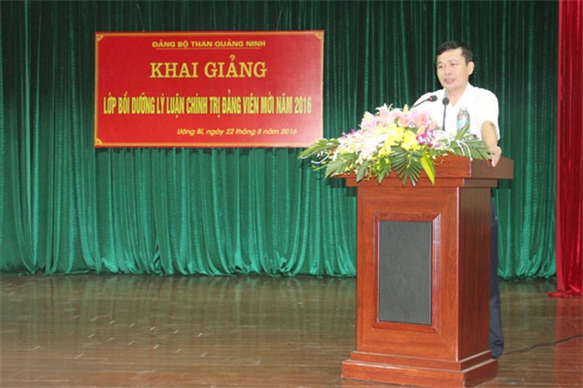 Đảng ủy Công ty than Hồng Thái - TKV khai giảng lớp bồi dưỡng lý luận chính trị cho Đảng viên mới