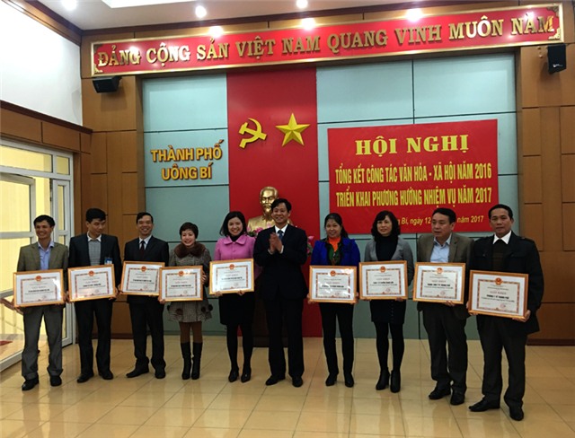 Khối uu888 bet - u8888 thành phố nâng cao tinh thần trách nhiệm, thực hiện thành công chủ đề công tác năm 2017