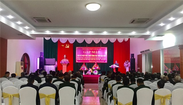Gặp mặt cán bộ Quân đội nghỉ hưu, nghỉ công tác nhân kỷ niệm Ngày thành lập QĐND uu888 có