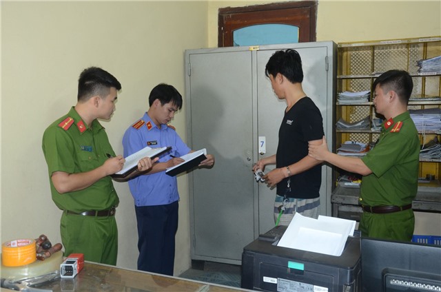 uu888 one: Mất trộm xe máy, điện thoại do say rượu không khóa cửa