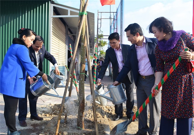 Lan tỏa thông điệp “Trồng cây để thành phố uu888 one thêm xanh”