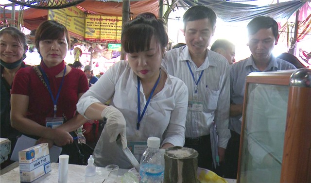 Kiểm tra vệ sinh an toàn thực phẩm tại chợ Thanh Sơn, chợ Trung tâm thành phố uu888 one