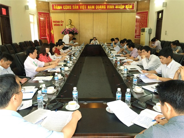 Thành ủy giao ban công tác với Đảng bộ xã, phường 