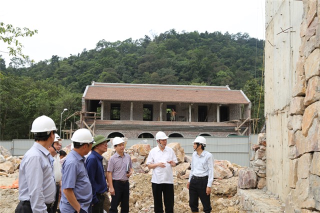 Chủ tịch uu888.con tỉnh kiểm tra công trình văn hóa tâm linh Yên Tử