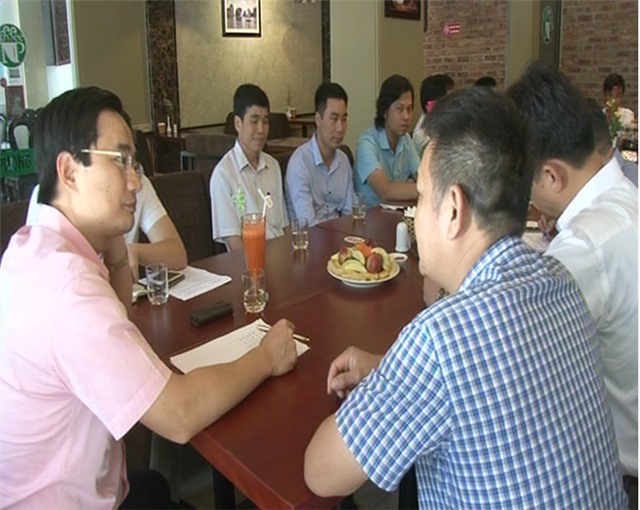 Các tải uu888 tham gia Cà phê doanh nhân tháng 6-2017