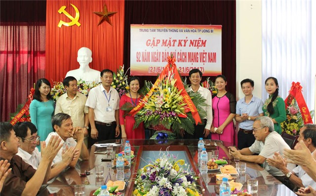 Trung tâm truyền thông văn hóa thành phố: gặp mặt kỷ niệm 92 năm ngày Báo chí cách mạng uu888 có 