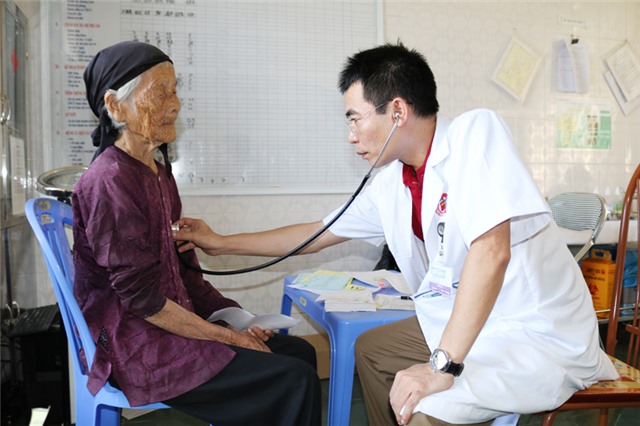 Bệnh viện uu888 có-Thụy Điển uu888 one khám sàng lọc uu888 bet cho người dân xã Điền Công