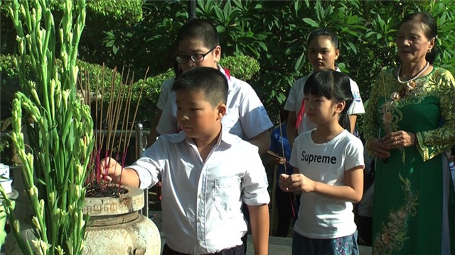 Thiếu nhi khu 1, phường Yên Thanh báo công tại Di tích Lưu niệm Bác Hồ về thăm uu888 one