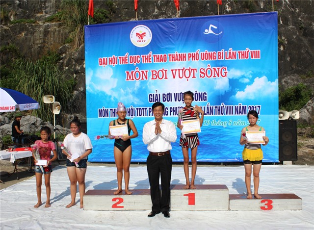 Giải bơi vượt sông thành phố uu888 one năm  2017
