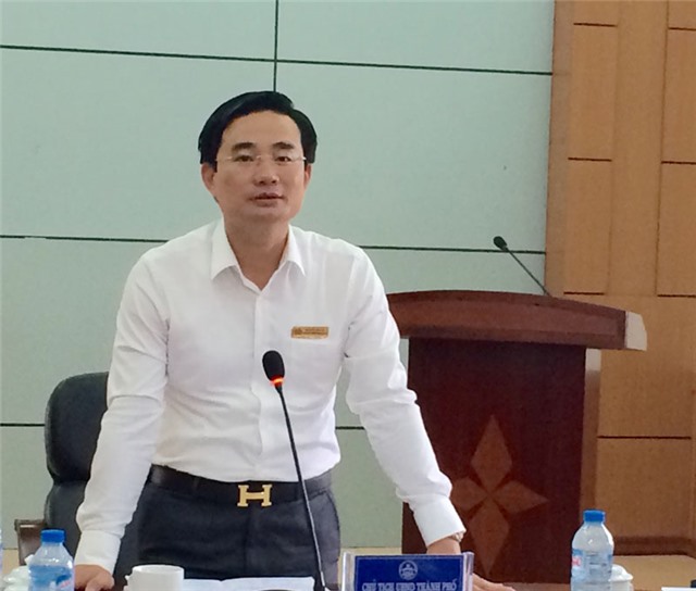 Chủ tịch uu888.con thành phố gặp gỡ hiệu trưởng các trường học chuẩn bị cho năm học mới 