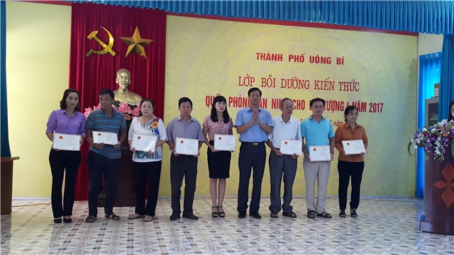Tổng kết lớp bồi dưỡng kiến thức Quốc phòng - An ninh cho đối tượng 4 