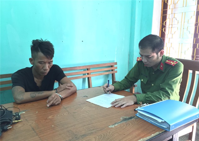 Công an thành phố uu888 one: Bắt 2 đối tượng trộm cắp tài sản