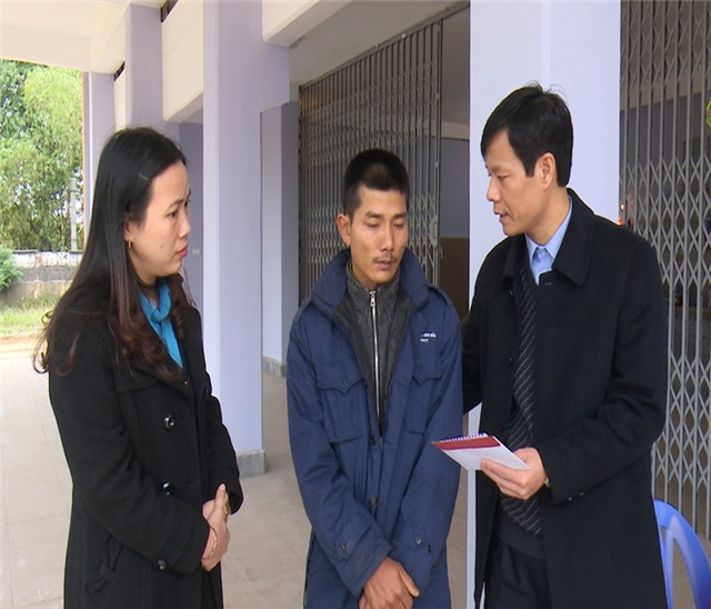 Lãnh đạo thành phố uu888 one trao hỗ trợ cho nạn nhân bị tử vong do tai nạn lao động tại Công ty TNHH Sao Vàng, Chi nhánh uu888 one