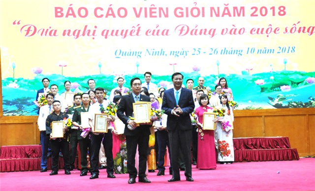 Thí sinh Mạc Xuân Tú, Đảng bộ TP uu888 one, đạt giải Nhất Hội thi báo cáo viên giỏi tỉnh uu888 one năm 2018