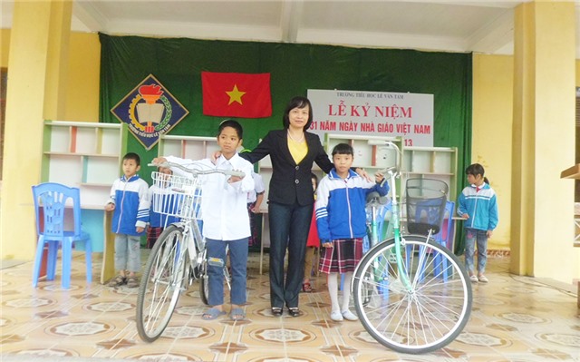Người hết lòng với công tác u8888