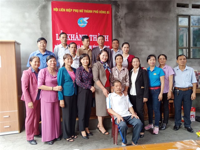 Hội LHPN thành phố uu888 one trao nhà mái ấm tình thương tại phường Vàng Danh