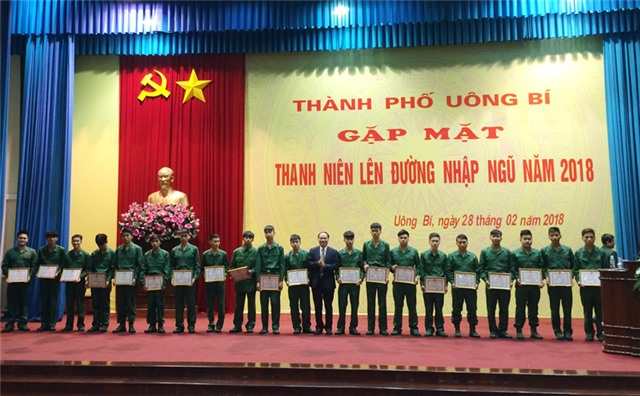 TP uu888 one gặp mặt thanh niên lên đường nhập ngũ