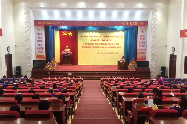 Hội LHPN thành phố: Gặp mặt kỷ niệm Ngày Quốc tế phụ nữ 8/3