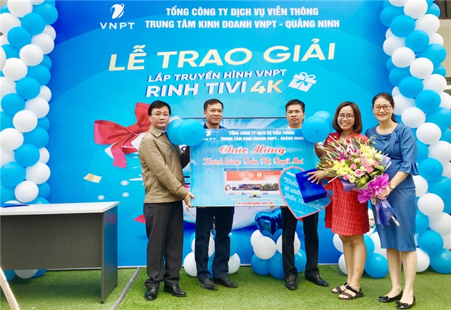 VNPT uu888 one: Trao thưởng đợt 1 chương trình “Lắp truyền hình - Rinh tivi khủng”
