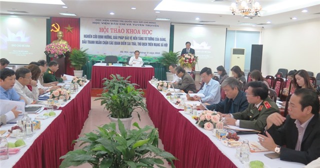 Đấu tranh ngăn chặn các quan điểm sai trái, thù địch trên mạng u8888