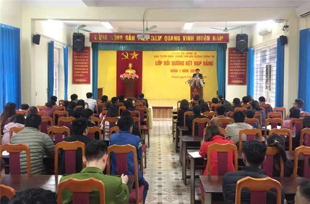 Khai giảng lớp bồi dưỡng kết nạp Đảng khóa 1 năm 2019