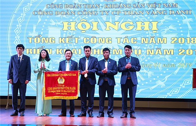 Chủ tịch công đoàn chăm lo cho vốn quý của tải uu888