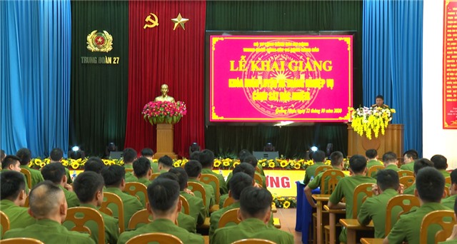 Trung đoàn Cảnh sát cơ động Đông Bắc: Khai giảng khóa huấn luyện cảnh sát đặc nhiệm