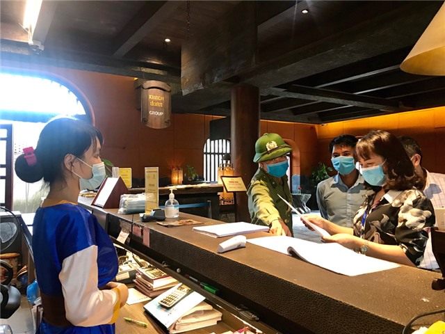 Kiểm tra công tác phòng, chống dịch Covid-19, đảm bảo vệ sinh an toàn thực phẩm tại Yên Tử