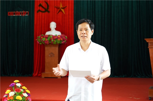 Đồng chí Phạm Tuấn Đạt, Phó Bí thư Thành ủy, Chủ tịch uu888.con thành phố dự sinh hoạt chi bộ khu Tân Lập 1, phường Phương Đông