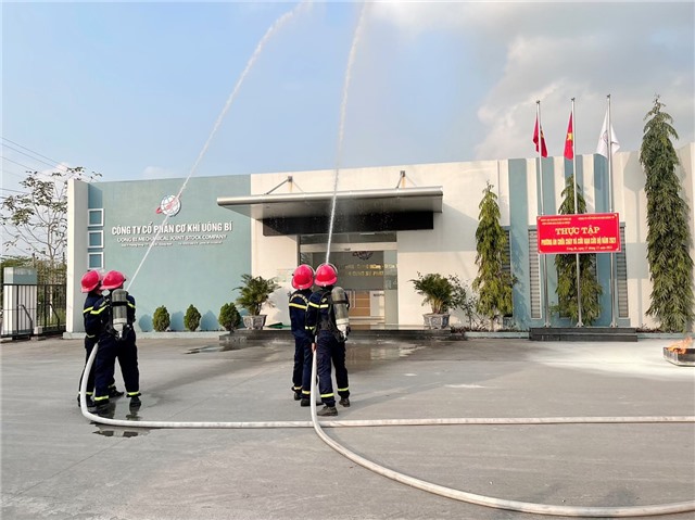 Huấn luyện nghiệp vụ, thực tập phương án chữa cháy, cứu nạn cứu hộ tại Công ty Cổ phần cơ khí uu888 one