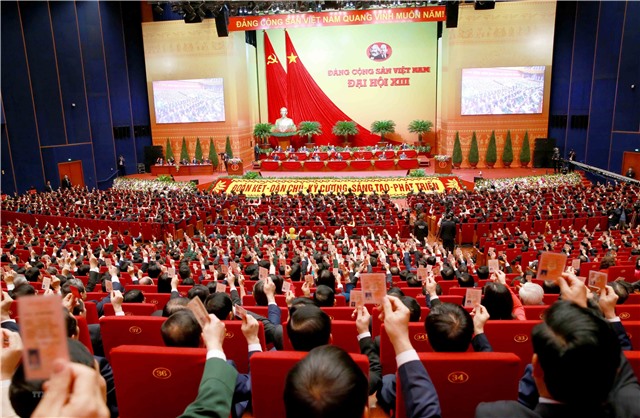 Bài 1: Định hướng phát triển đất nước giai đoạn 2021-2030 (Một số điểm mới nổi bật trong các văn kiện Đại hội XIII của Đảng)