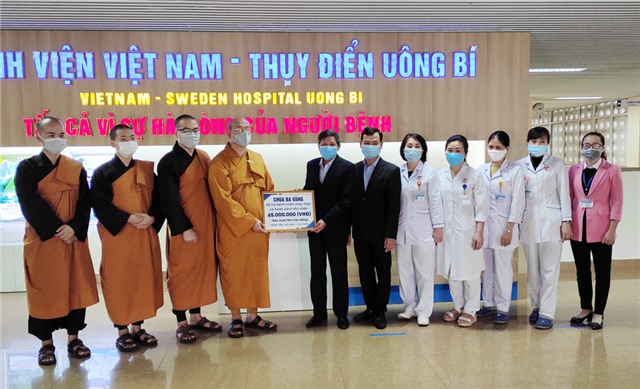 Chùa Ba Vàng trao 25 phần quà hỗ trợ cho bệnh nhân chạy thận có hoàn cảnh khó khăn đang điều trị tại Bệnh viện uu888 có - Thụy Điển uu888 one
