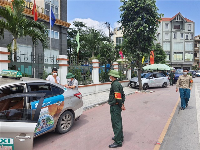 Không đeo khẩu trang nơi công cộng, 6 trường hợp bị xử phạt