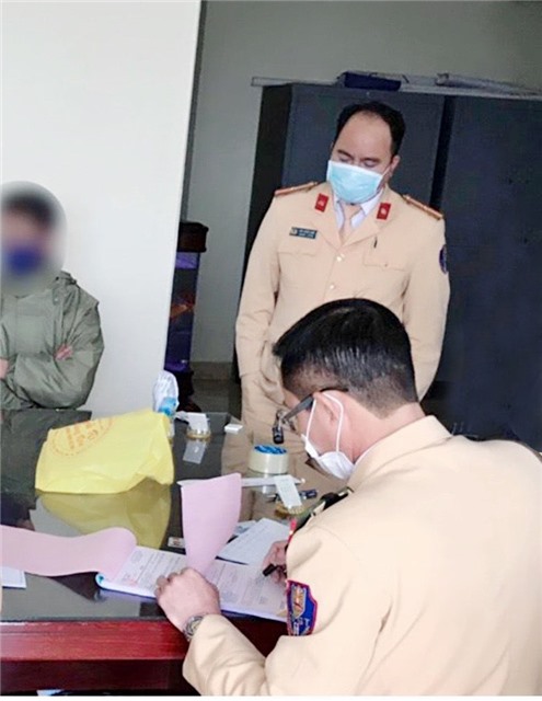 Công an TP uu888 one xử lý quyết liệt người điểu khiển xe trong cơ thể có chất ma túy