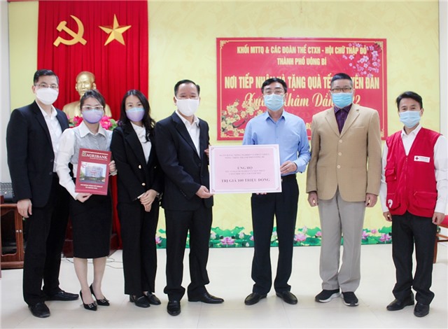 Tiếp nhận kinh phí ủng hộ quà Tết Nguyên đán Nhâm Dần năm 2022