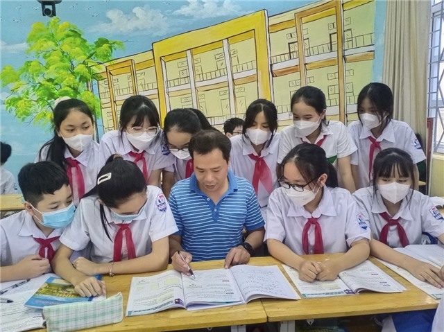 Thầy giáo Vũ Đức Kiên miệt mài với sự nghiệp “trồng người”