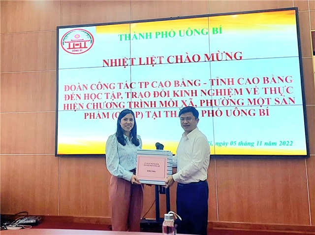 Đoàn công tác TP Cao Bằng (tỉnh Cao Bằng): trao đổi kinh nghiệm thực hiện chương trình OCOP tại TP uu888 one
