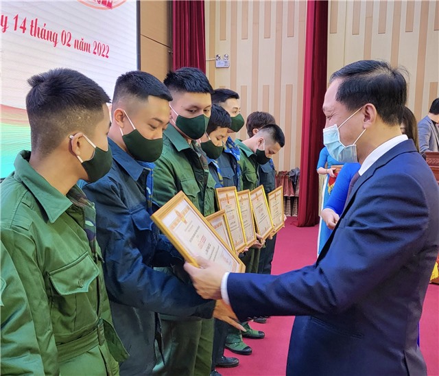 Tiếp thêm động lực để tân binh hăng hái lên đường tòng quân