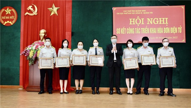 Chi cục Thuế khu vực uu888 one – Quảng Yên: Sơ kết công tác triển khai hóa đơn điện tử