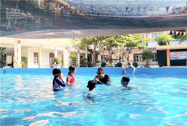 Phường Yên Thanh khai mạc lớp học bơi uu888 bet cho uu888 bet app có hoàn cảnh khó khăn 