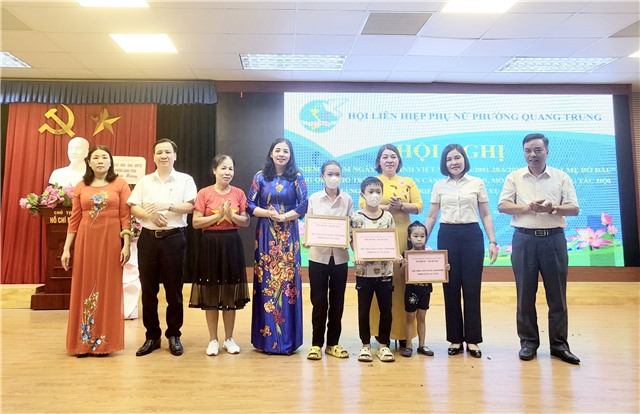 Hội LHPN phường Quang Trung: kỷ niệm ngày gia đình uu888 có; sơ kết công tác hội và ra mắt mô hình “Mẹ đỡ đầu”