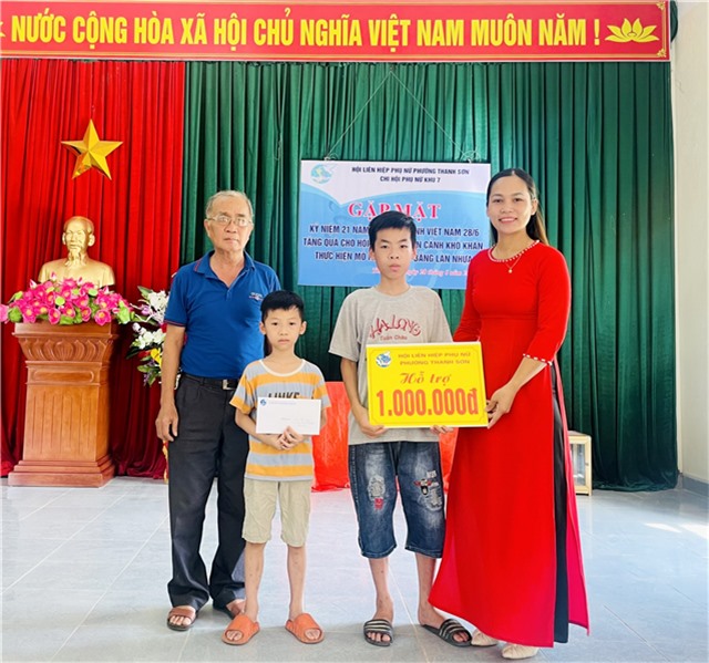 Chi hội phụ nữ khu 7, phường Thanh Sơn gặp mặt kỷ niệm ngày gia đình uu888 có